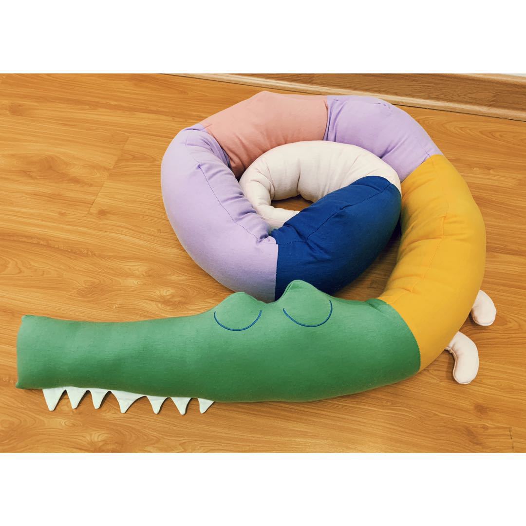 Rainbow Crocodile Hug Pillow – 185cm Cotton Body Pillow