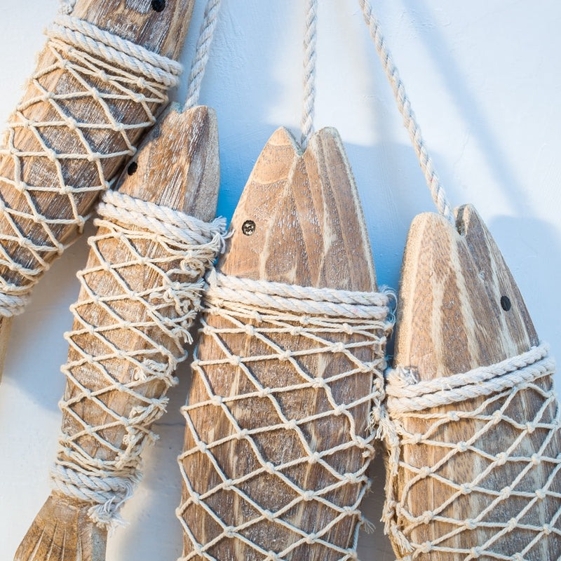 Mediterranean Wooden Fish Wall Hanging – Coastal Rope Decor (Set of 2)
