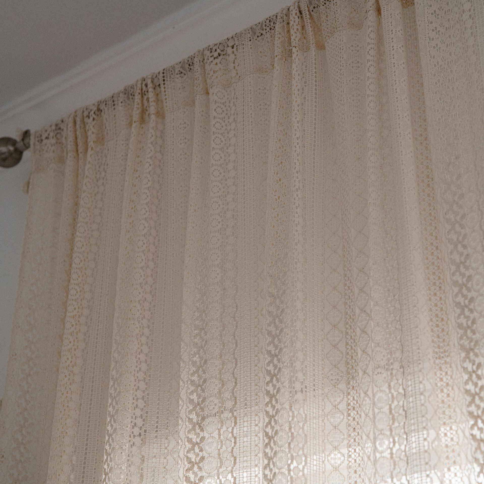 Copper Lace Light-Filtering Curtain
